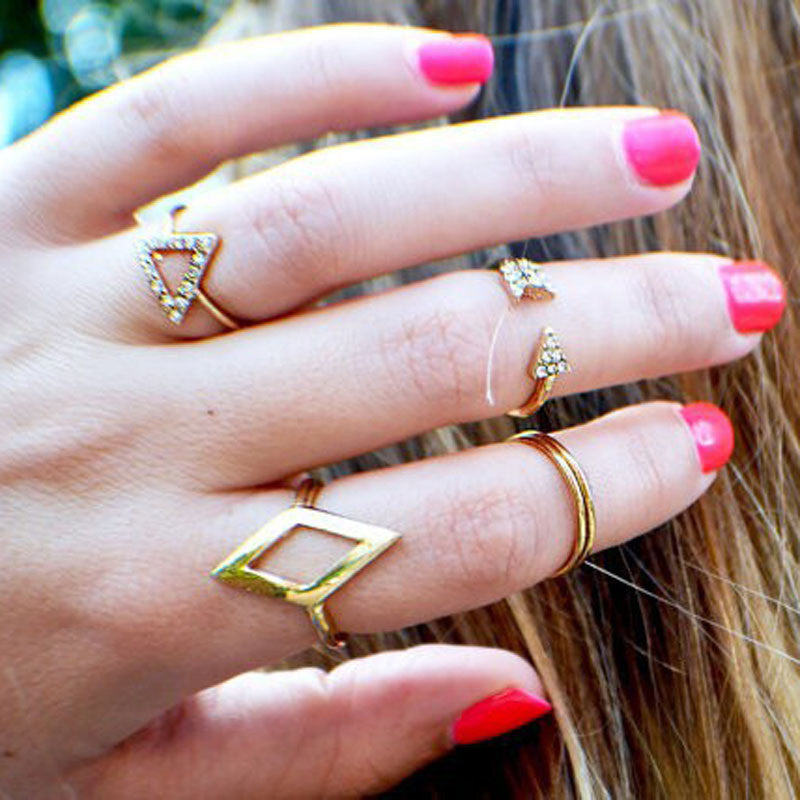Women Arrow Diamond Ring Triangle Joint  Knuckle Ring Set of 5 Rings Gold